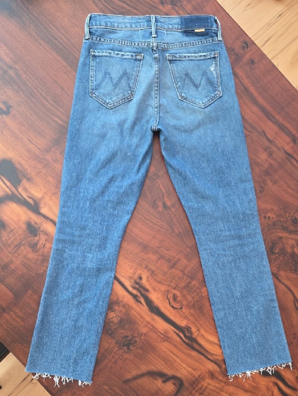 MOTHER🍬 SUPERIOR 🍬Distressed Midwash Blue Straight-Leg Fray Jeans🍬